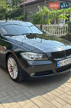Седан BMW 3 Series 2005 в Рівному