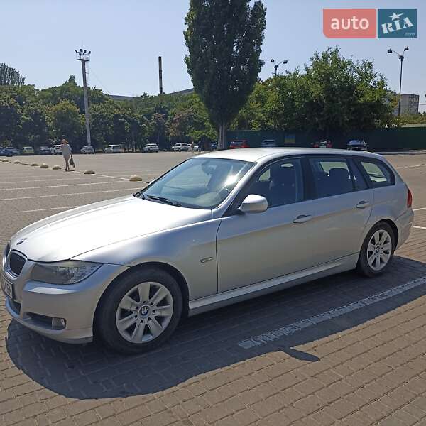 Универсал BMW 3 Series 2010 в Одессе фото 10 Универсал BMW 3 Series 2010 в Одессе
