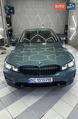 Седан BMW 3 Series 2019 в Львове