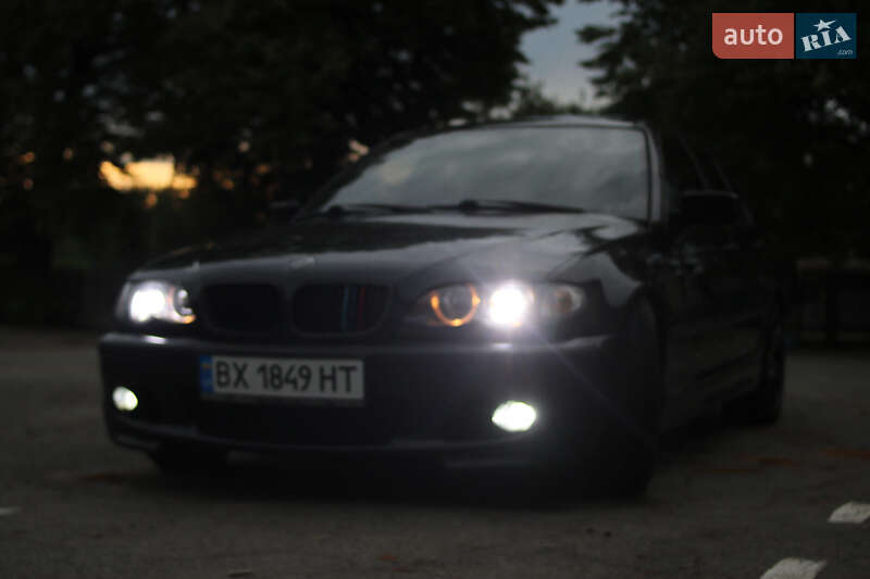 Седан BMW 3 Series 2004 в Корце фото 10 Седан BMW 3 Series 2004 в Корце