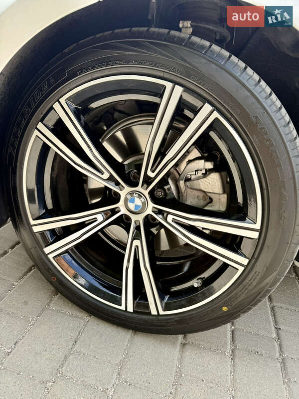 Седан BMW 3 Series 2021 в Кропивницькому