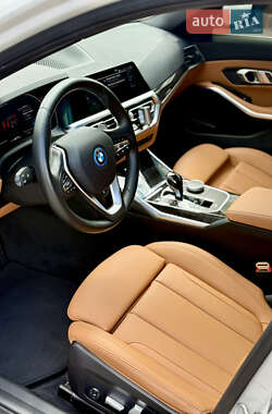 Седан BMW 3 Series 2021 в 