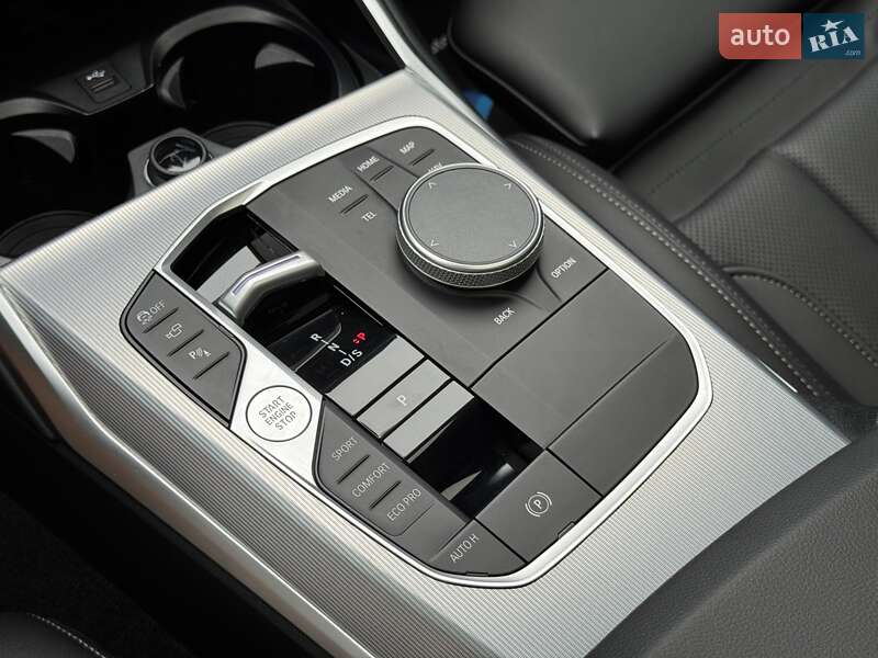 Седан BMW 3 Series 2023 в Рівному