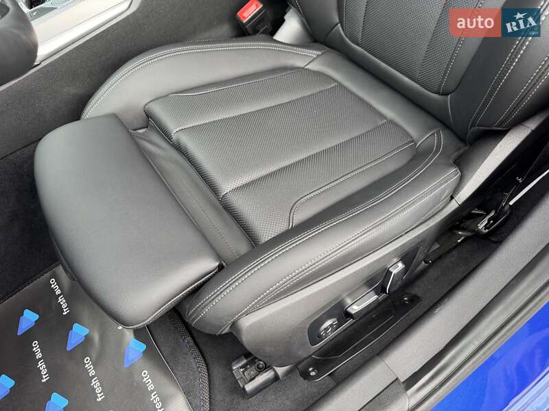 Седан BMW 3 Series 2023 в Рівному