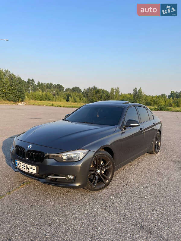 Седан BMW 3 Series 2012 в Безлюдівці