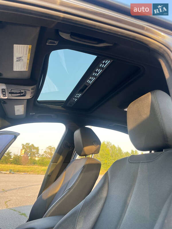 Седан BMW 3 Series 2012 в Безлюдівці