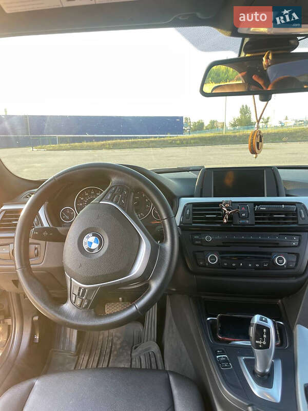 Седан BMW 3 Series 2012 в Безлюдівці
