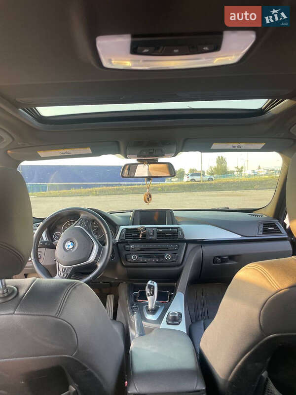 Седан BMW 3 Series 2012 в Безлюдівці