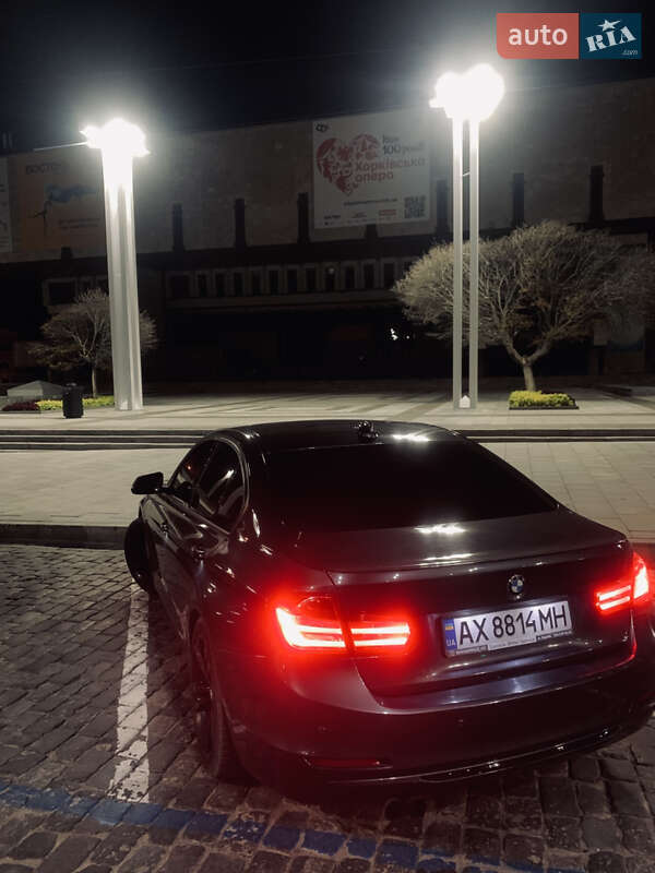 Седан BMW 3 Series 2012 в Безлюдівці