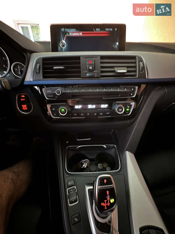 Седан BMW 3 Series 2016 в Днепре