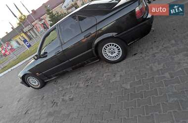 Седан BMW 3 Series 1992 в Здолбунове