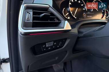 Седан BMW 3 Series 2019 в 