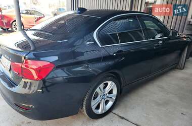 Седан BMW 3 Series 2017 в Чернигове