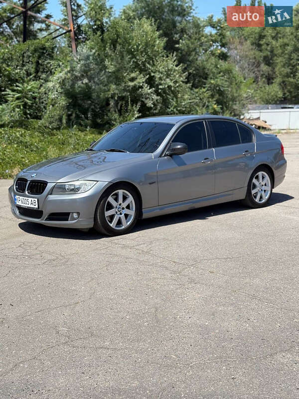 BMW 3 Series 2010