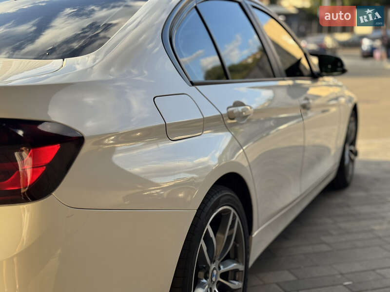 Седан BMW 3 Series 2012 в Києві