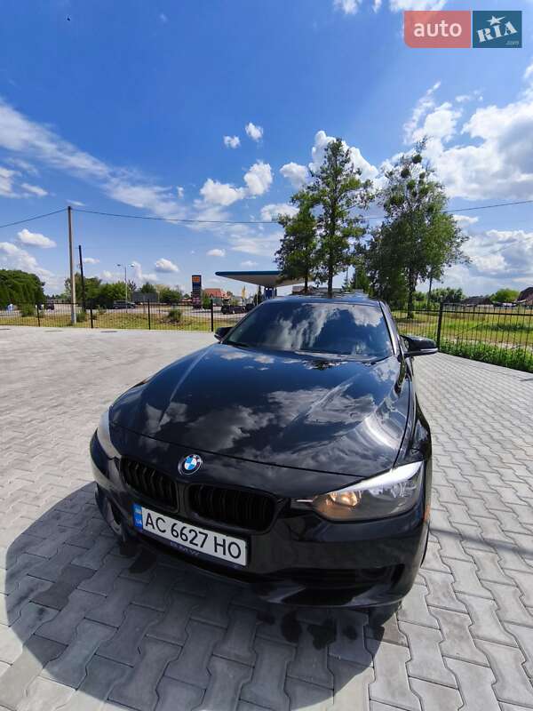 Седан BMW 3 Series 2013 в Шацьку
