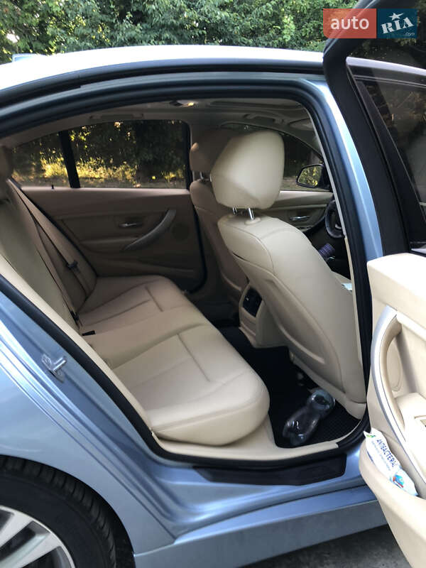 Седан BMW 3 Series 2014 в Ровно фото 10 Седан BMW 3 Series 2014 в Ровно