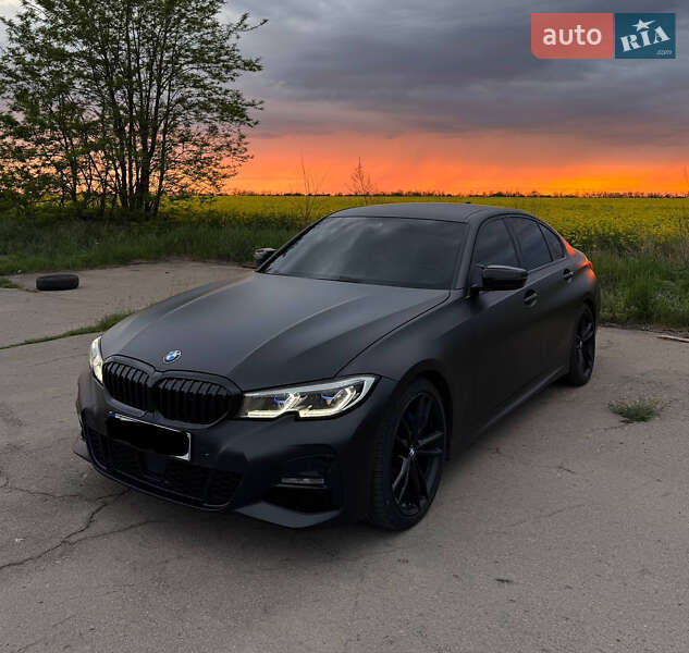Седан BMW 3 Series 2019 в 
