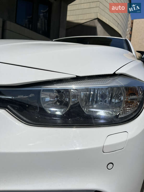 Седан BMW 3 Series 2016 в Києві