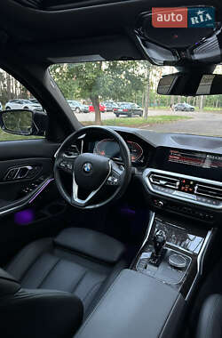 Седан BMW 3 Series 2019 в 