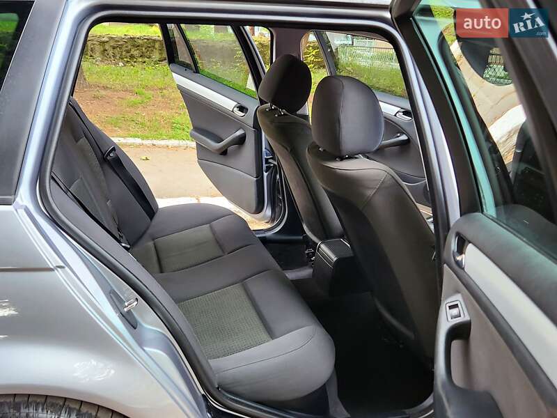 Універсал BMW 3 Series 2004 в Києві фото 22 Універсал BMW 3 Series 2004 в Києві
