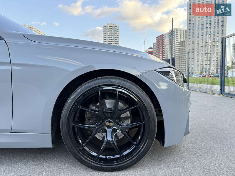 Седан BMW 3 Series 2013 в Києві