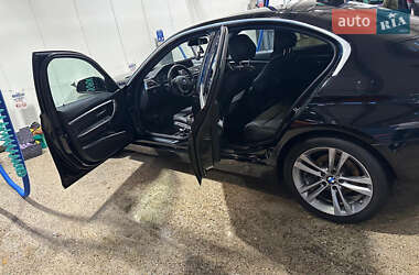 Седан BMW 3 Series 2017 в 