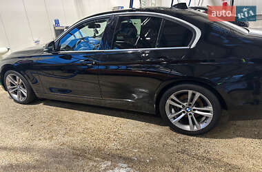 Седан BMW 3 Series 2017 в 