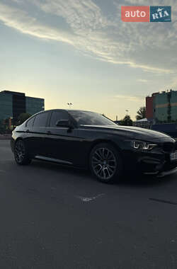 Седан BMW 3 Series 2017 в Киеве