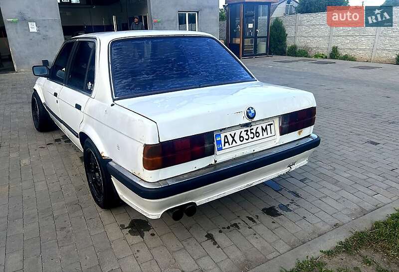 Седан BMW 3 Series 1986 в Новой Водолаге