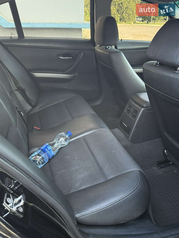 Седан BMW 3 Series 2006 в Золотоноші