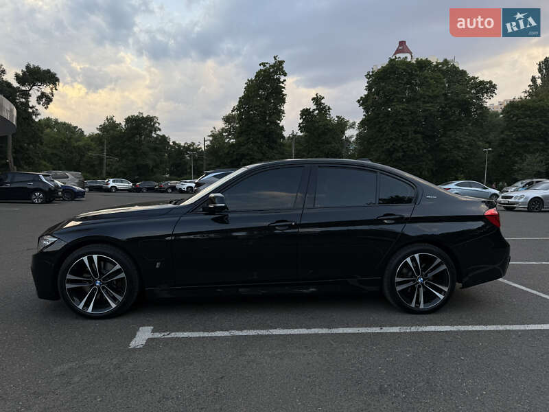 Седан BMW 3 Series 2016 в Одессе