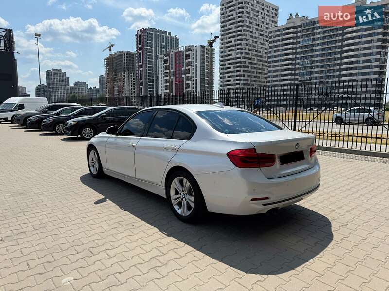 Седан BMW 3 Series 2015 в Киеве