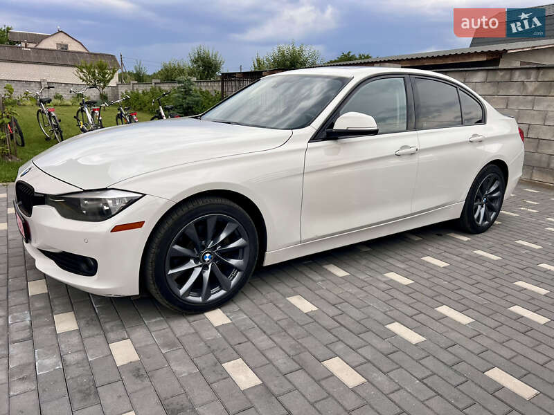 Седан BMW 3 Series 2015 в Житомире