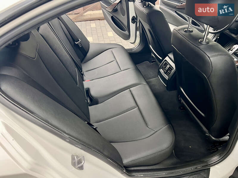 Седан BMW 3 Series 2015 в Житомире