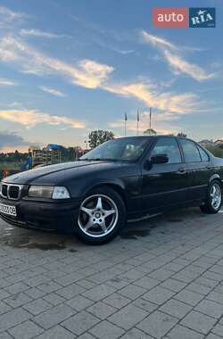 Седан BMW 3 Series 1995 в Львове
