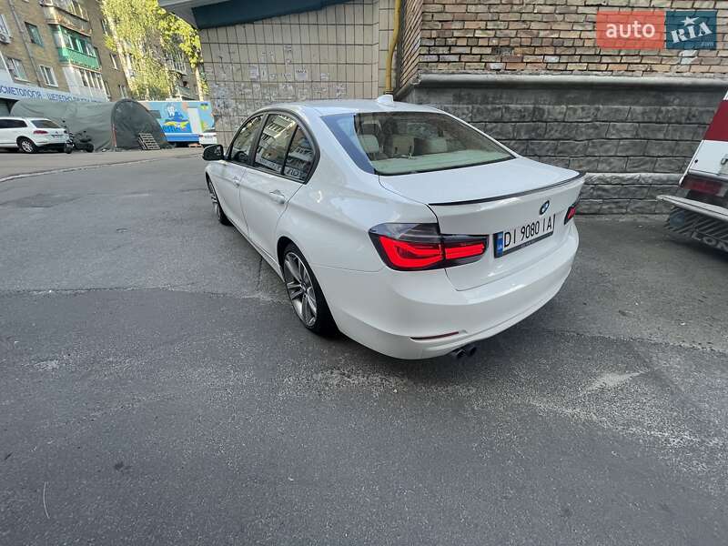 Седан BMW 3 Series 2012 в Києві