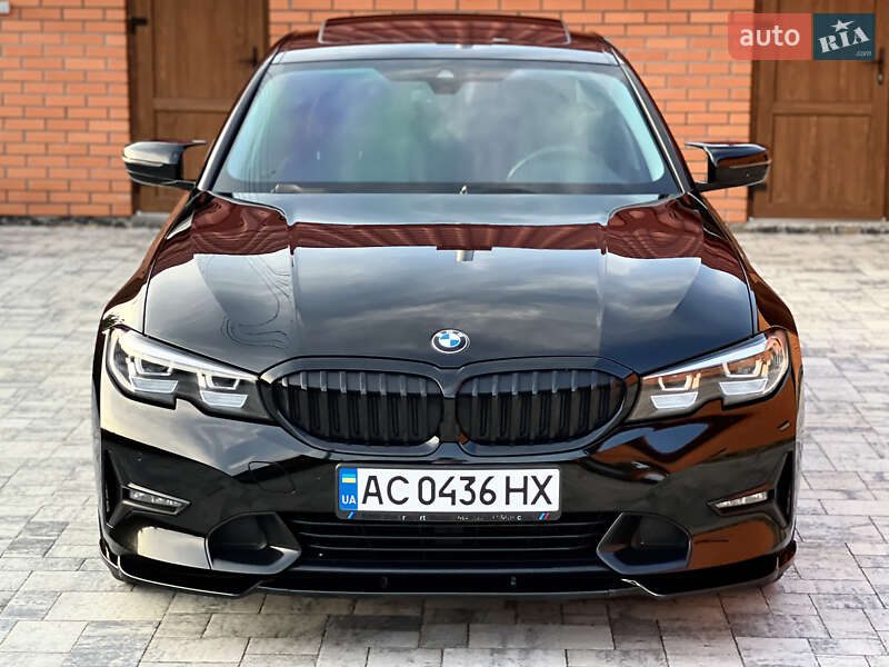 Седан BMW 3 Series 2019 в Луцке