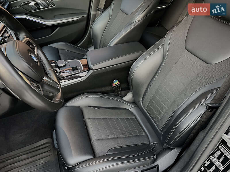 Седан BMW 3 Series 2019 в Луцке
