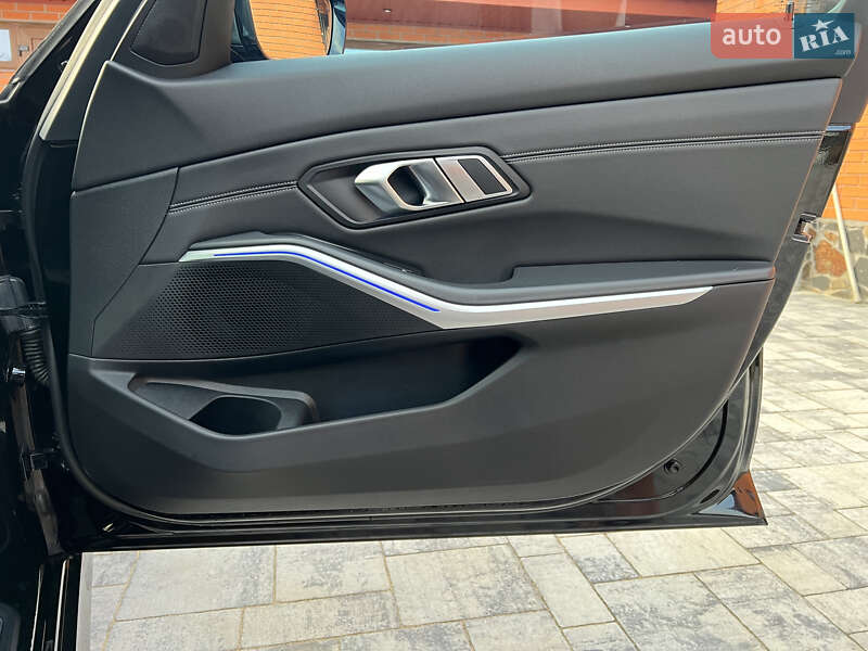 Седан BMW 3 Series 2019 в Луцке