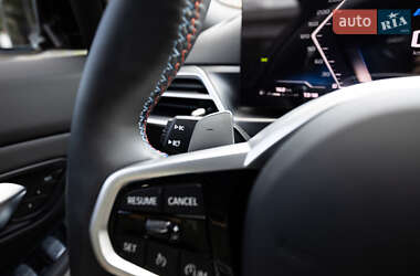 Седан BMW 3 Series 2025 в 