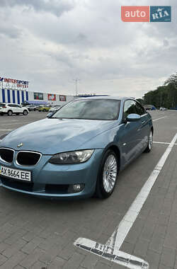 Седан BMW 3 Series 2009 в 