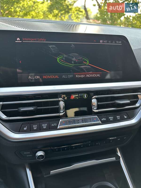 Седан BMW 3 Series 2019 в Черкасах