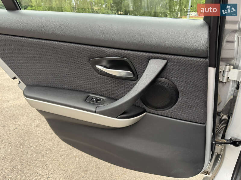 Универсал BMW 3 Series 2012 в Золочеве