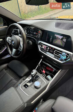 Седан BMW 3 Series 2019 в 