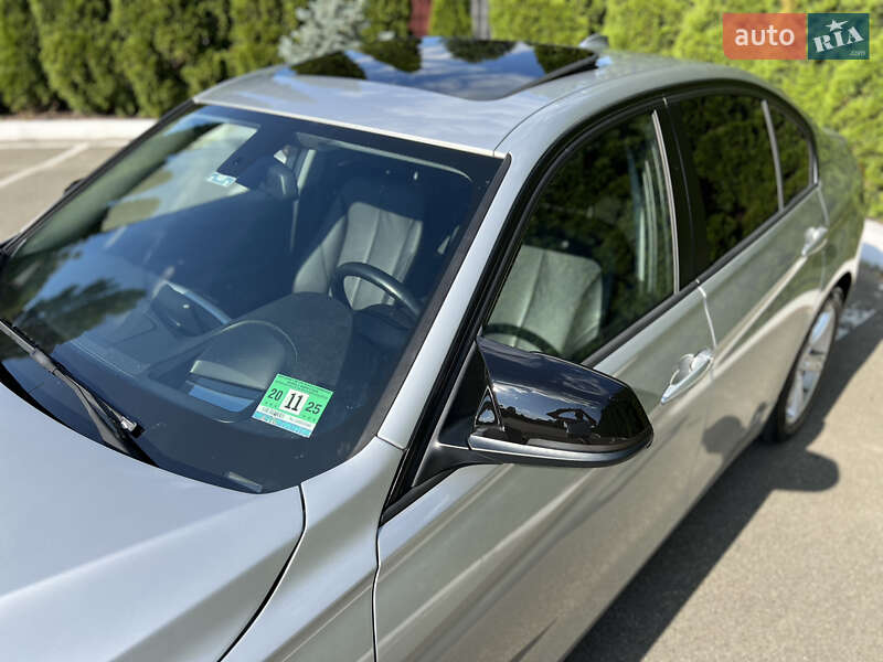 Седан BMW 3 Series 2013 в Києві фото 9 Седан BMW 3 Series 2013 в Києві