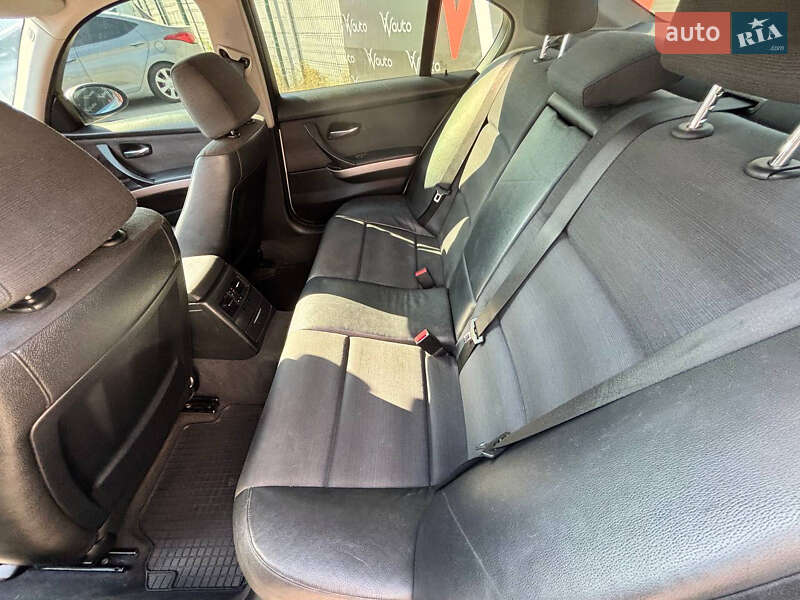 Седан BMW 3 Series 2005 в Николаеве фото 7 Седан BMW 3 Series 2005 в Николаеве
