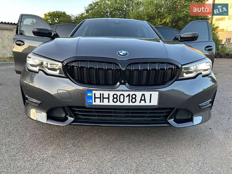 Седан BMW 3 Series 2019 в Одессе