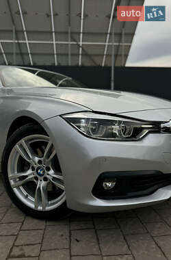 Седан BMW 3 Series 2016 в Самборе