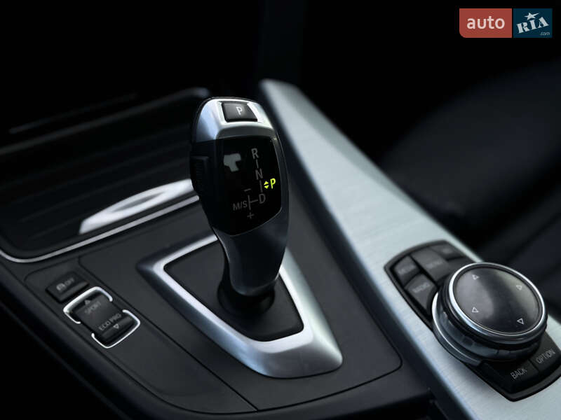 Седан BMW 3 Series 2013 в Николаеве